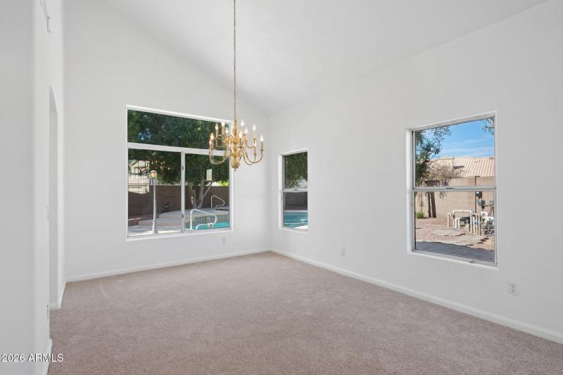 4-web-or-mls-4421-e-rocky-slope-dr