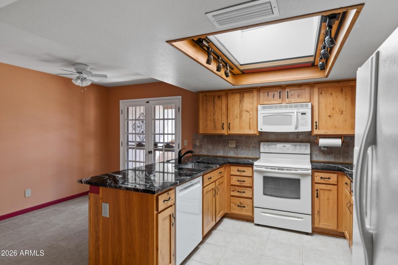 Huge skylite in kitchen