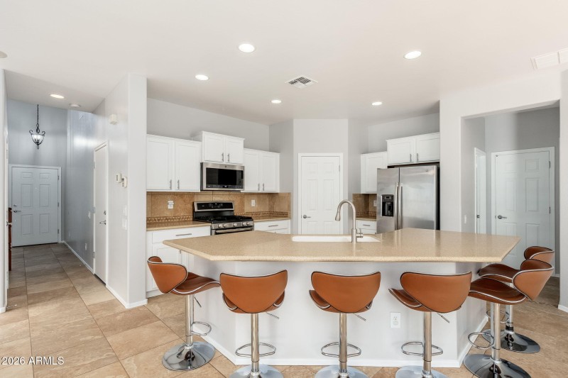 7371 W Kings Ave - 10