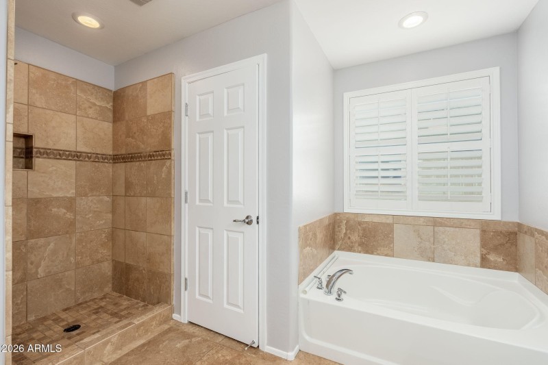 7371 W Kings Ave - 28