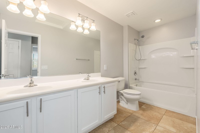 7371 W Kings Ave - 34