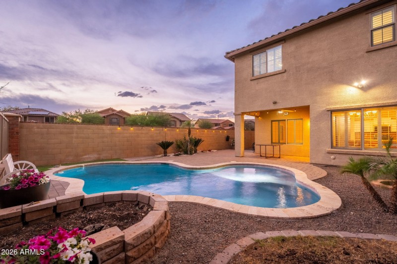 7371 W Kings Ave - 53