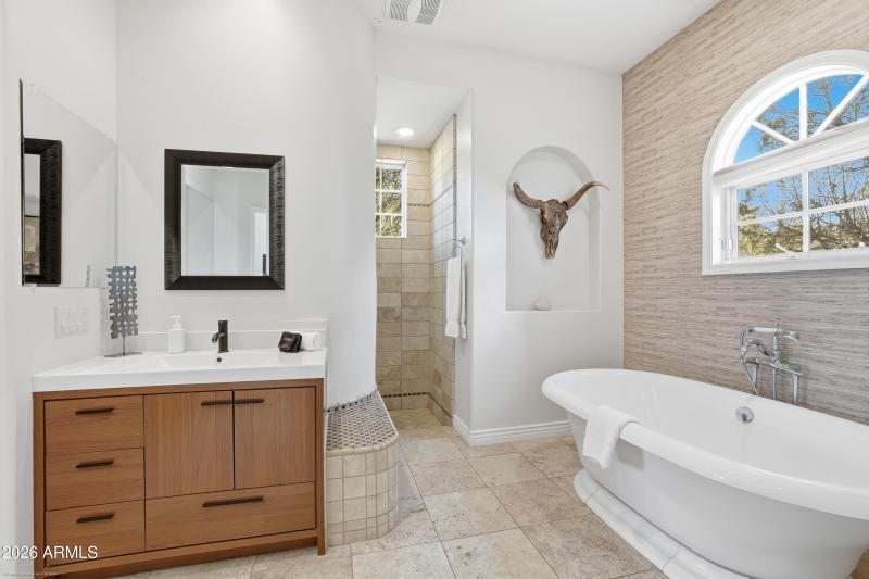 Luxurious Primary Bath