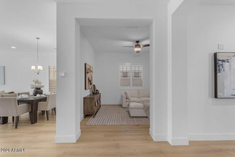 022_33-web-or-mls-097_a4m_ap_351