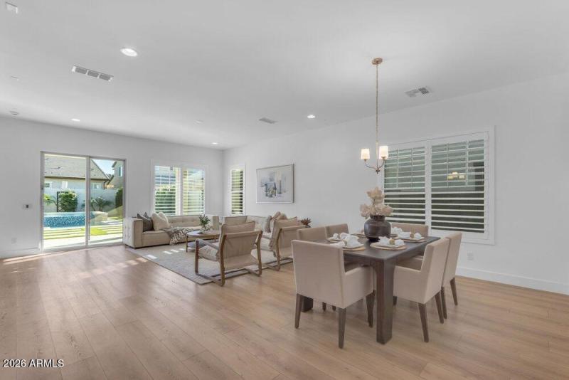 024_36-web-or-mls-106_a4m_ap_565