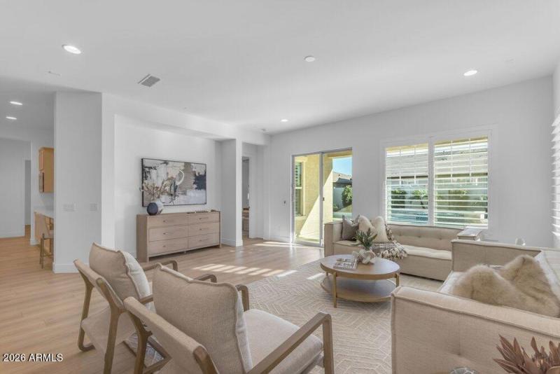 027_39-web-or-mls-115_a4m_ap_781