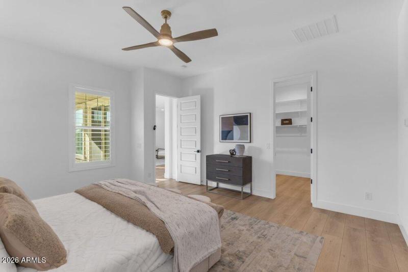 035_57-web-or-mls-169_a4m_ap_924