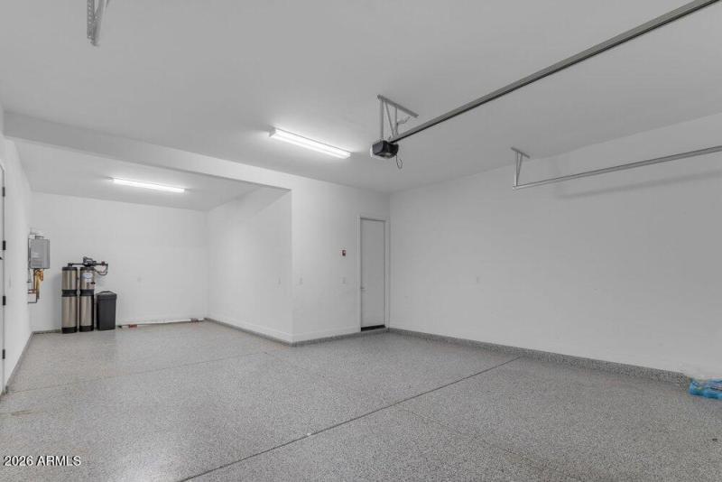 047_32-web-or-mls-094_a4m_ap_153