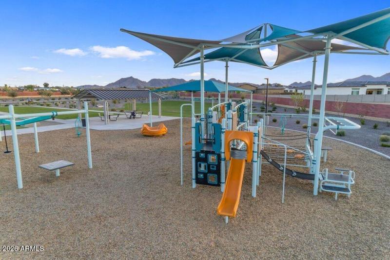 060_80-web-or-mls-238_a4m_ap_739