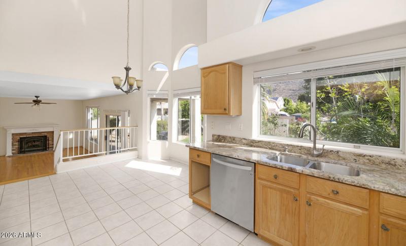 20387 N 53rd Ave-large-012-019-20387 N 5