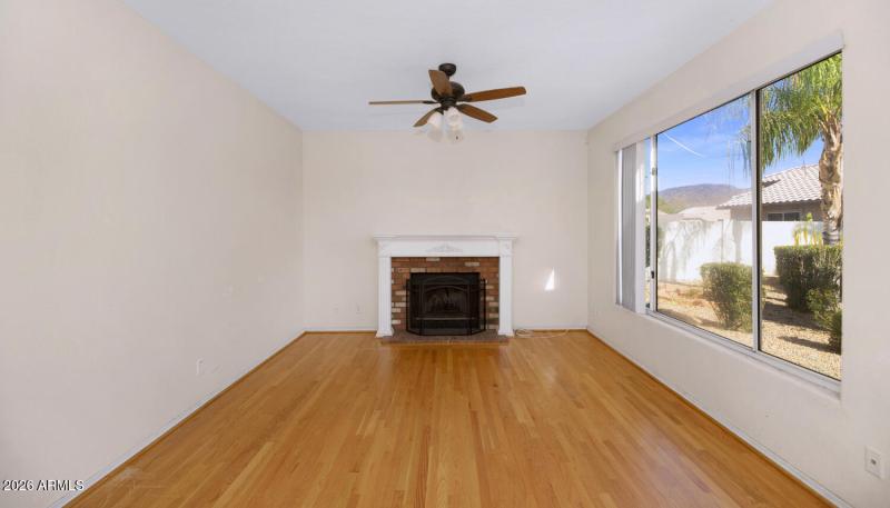 20387 N 53rd Ave-large-013-011-20387 N 5