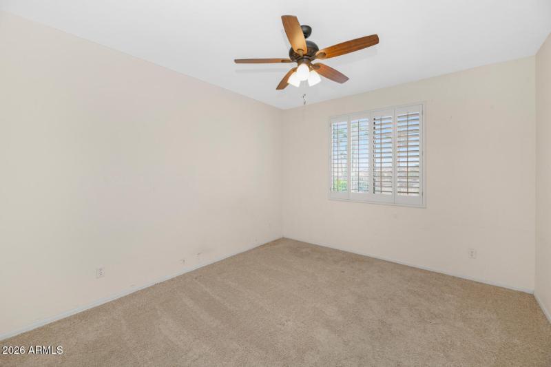 20387 N 53rd Ave-large-022-031-20387 N 5