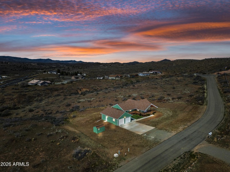 Sunsets, fresh air and space to breathe!