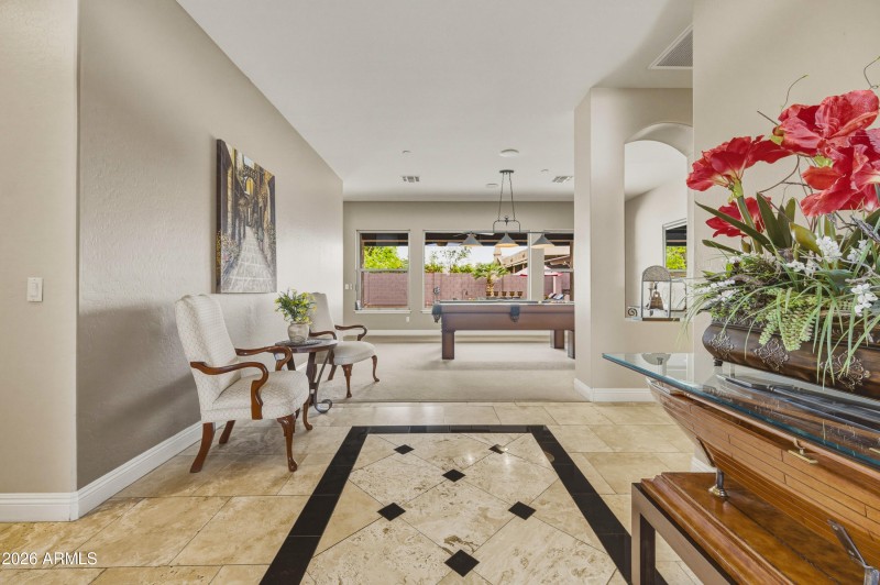 636 E Vermont Dr-105