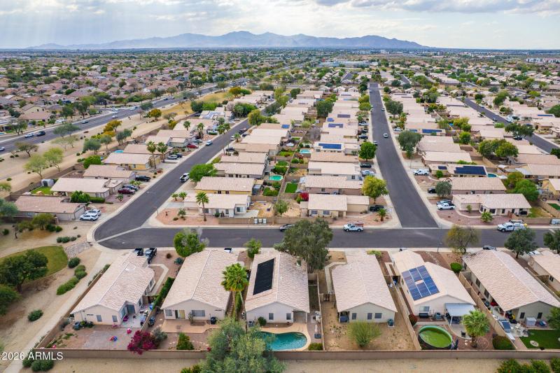 6Suprise 3bed 2bath 15551 N Lasso DR Wat