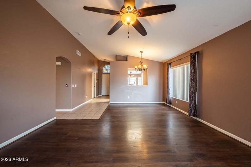 12Suprise 3bed 2bath 15551 N Lasso DR Wa