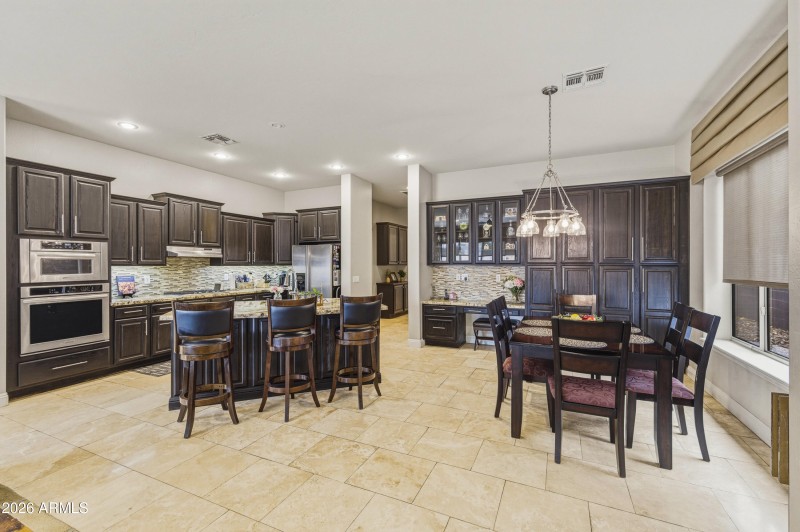 636 E Vermont Dr-117