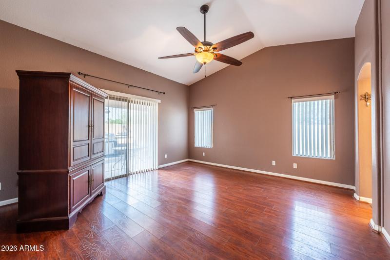 30Suprise 3bed 2bath 15551 N Lasso DR Wa