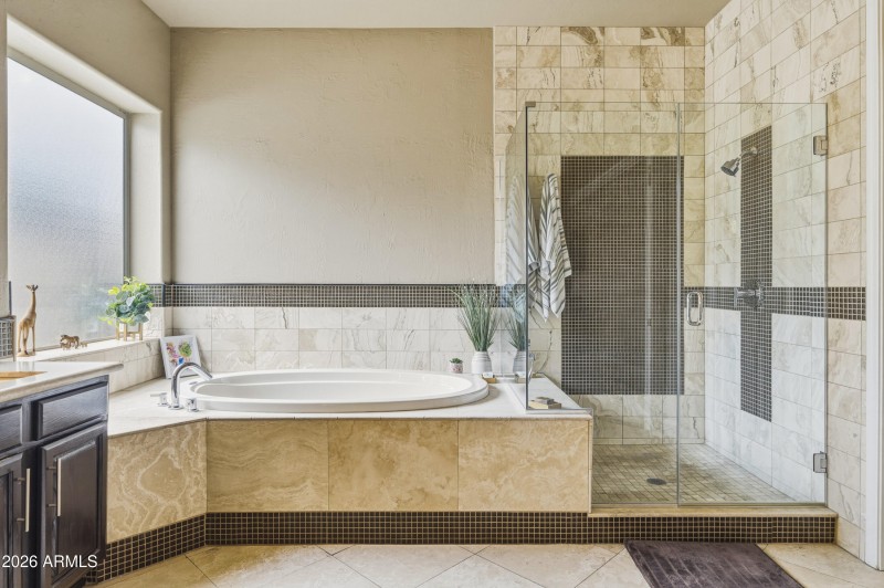 636 E Vermont Dr-127