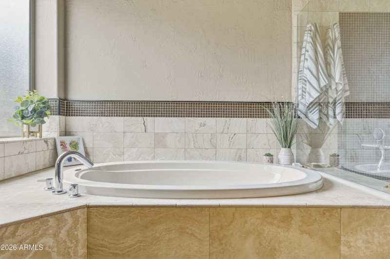 636 E Vermont Dr-130