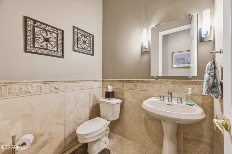 636 E Vermont Dr-134