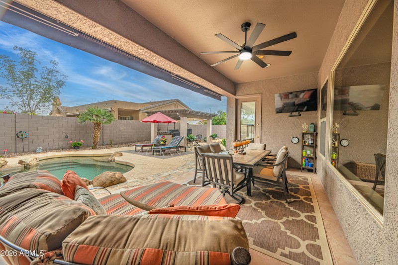 636 E Vermont Dr-143