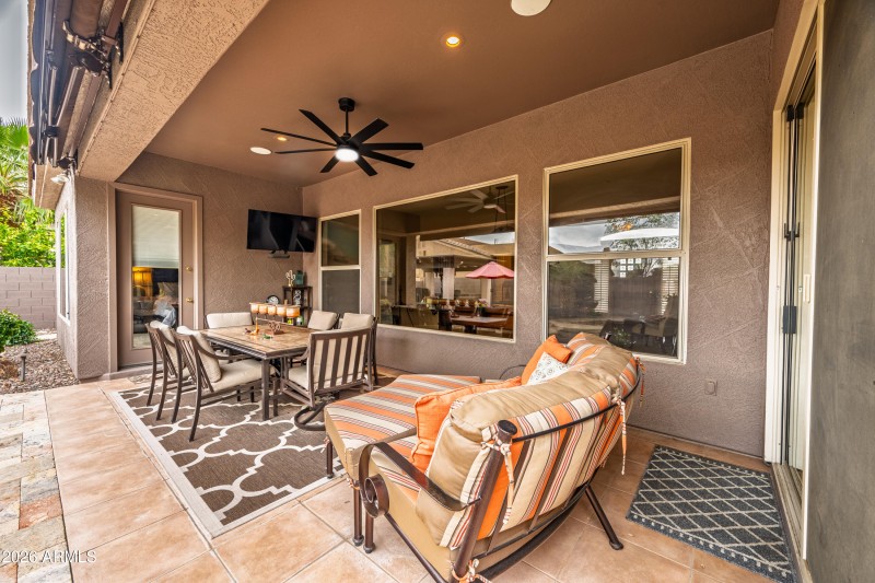 636 E Vermont Dr-144