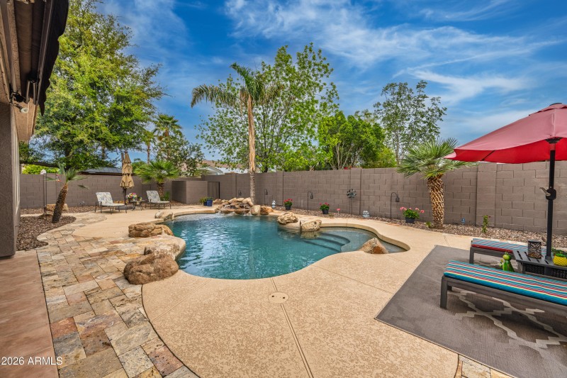 636 E Vermont Dr-146