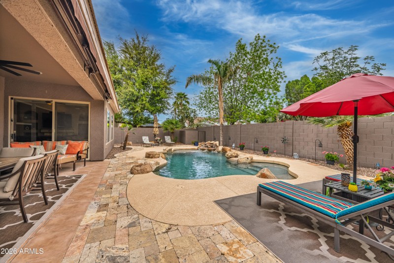 636 E Vermont Dr-147