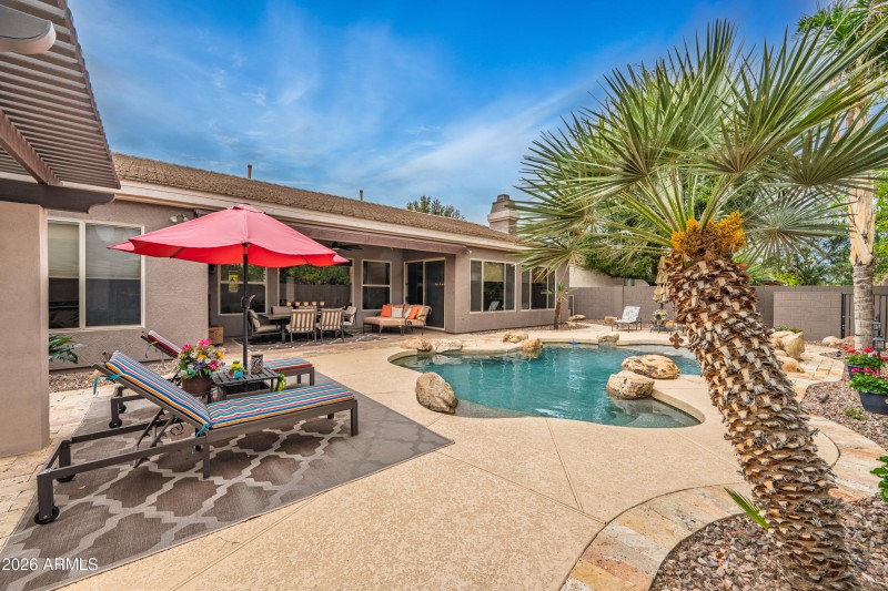 636 E Vermont Dr-148