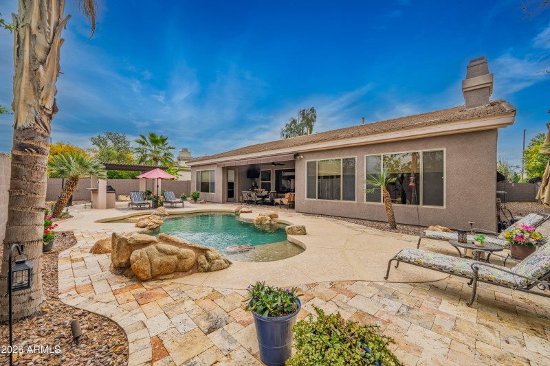 636 E Vermont Dr-149