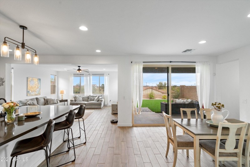 08-Kitchen and Family