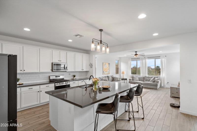 10-Kitchen & Family Room