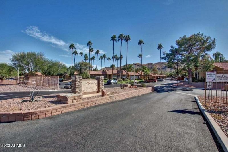 Shadow Mountain Villas