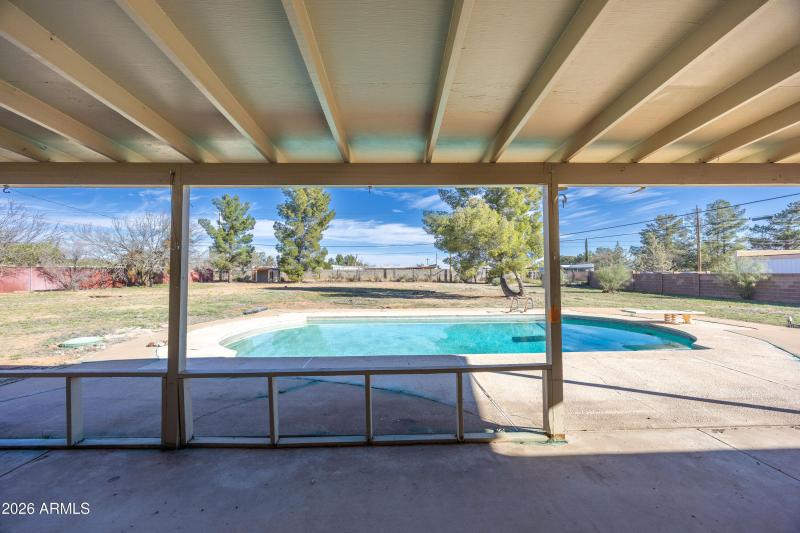 Covered Back Patio to Pool
