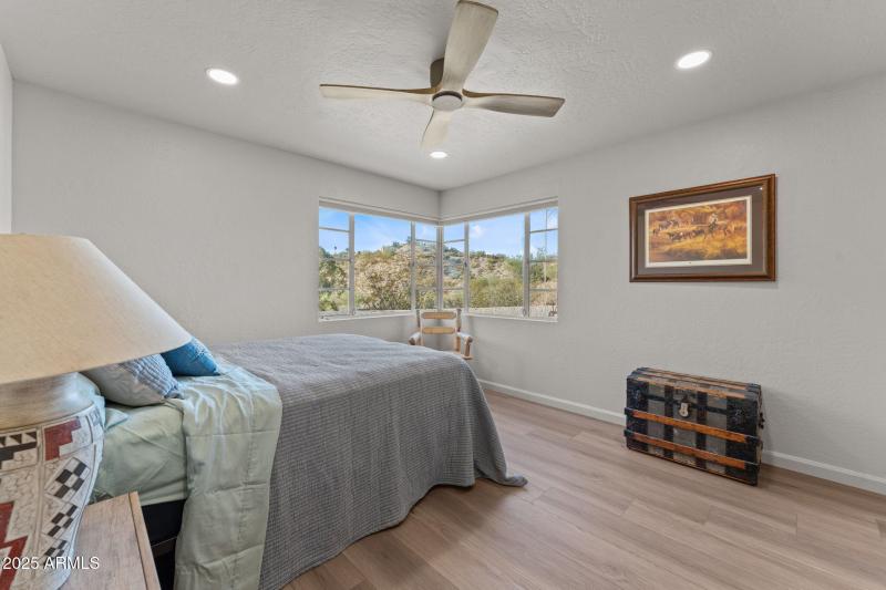 51433 N US Highway 60 89