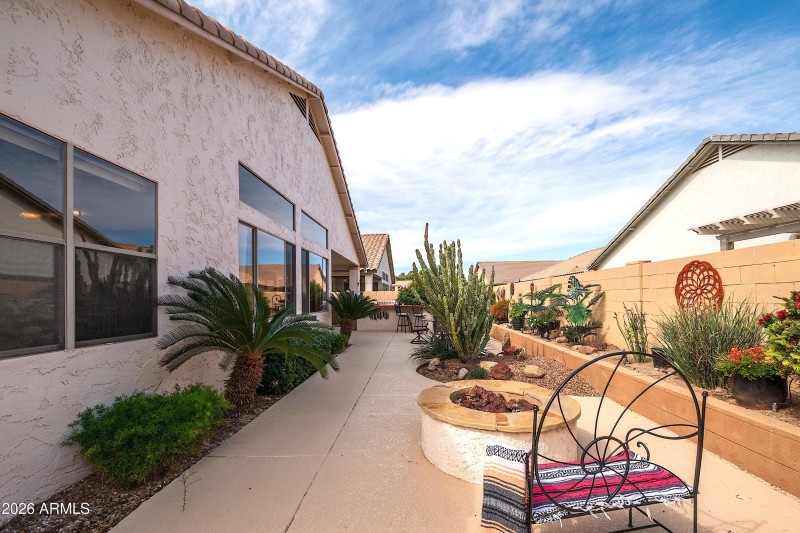 North Facing Backyard w/Shade