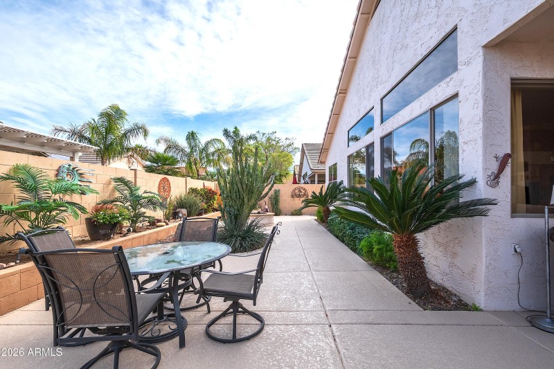 Kool-Decking & Desert Plants