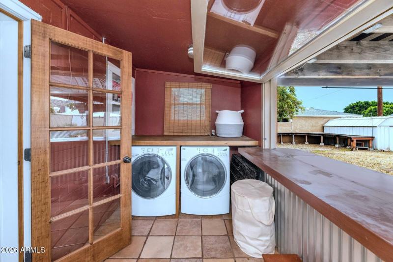 9624 N 2nd St-017-033-1500x1000