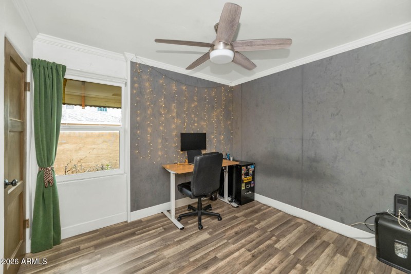 9624 N 2nd St-020-014-1500x1000