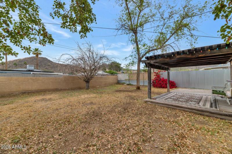 9624 N 2nd St-029-018-1500x1000