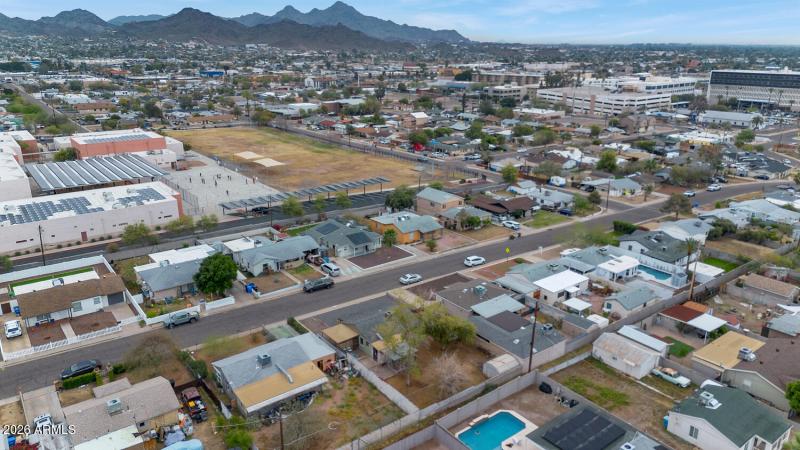 9624 N 2nd St-031-001-1500x844