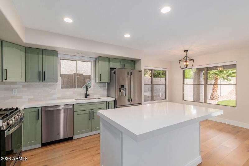 KITCHEN HAS NICE ISLAND