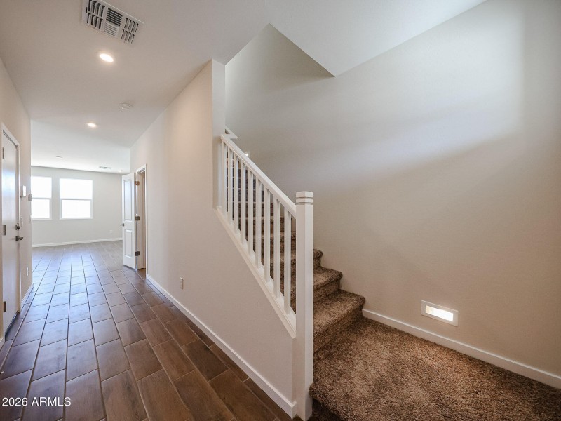 05_Oak-Manzanita-at-Teravalis_Buckeye_Ho