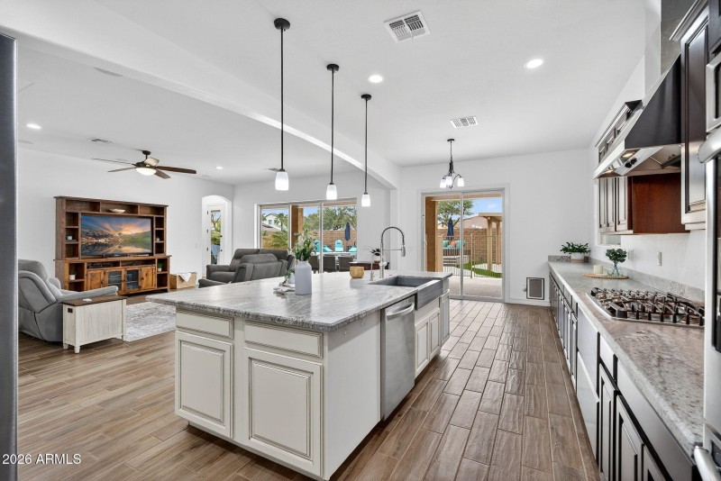 25-web-or-mls-20Quantum Way