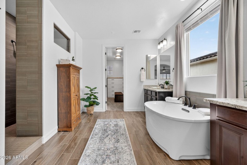 39-web-or-mls-35Quantum Way