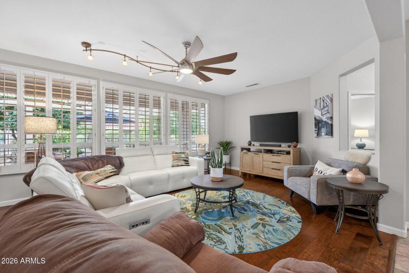 13_16021_W_Silver_Breeze_Dr13_mls