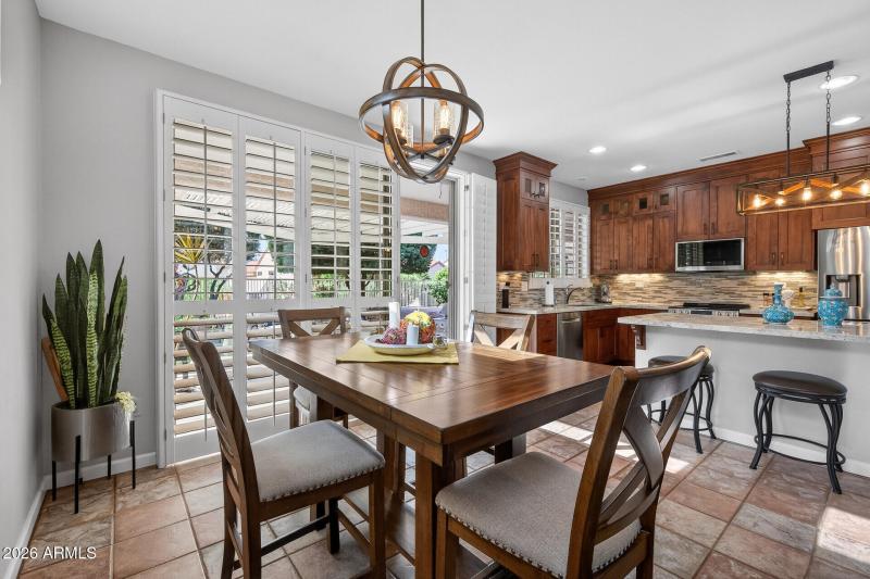 29_16021_W_Silver_Breeze_Dr29_mls