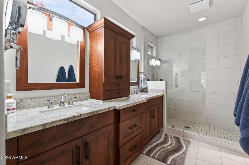 38_16021_W_Silver_Breeze_Dr38_mls