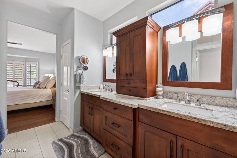 39_16021_W_Silver_Breeze_Dr39_mls